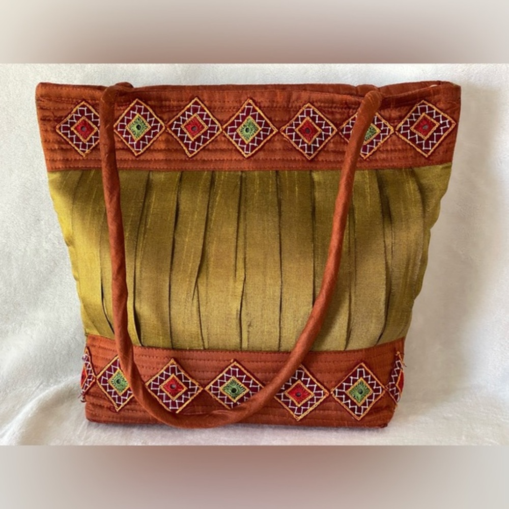 Vintage silk shoulder handbag with zipper boho - Picture 1 of 8